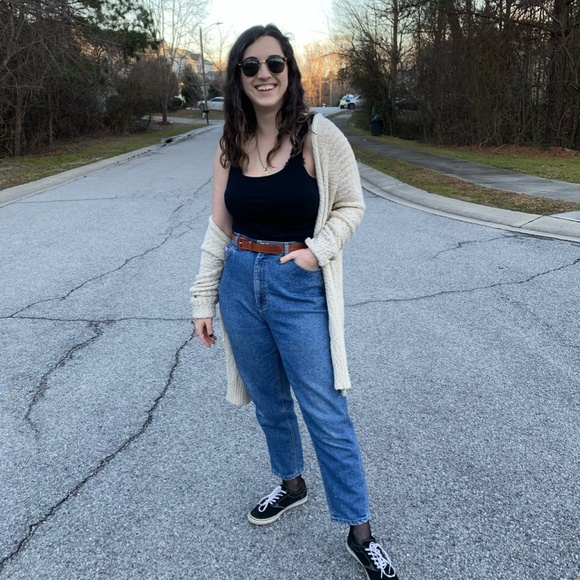 Meet your Posher, Logan - Picture 4 of 5